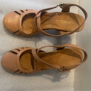 Aerosols closed toe sandals in Tan